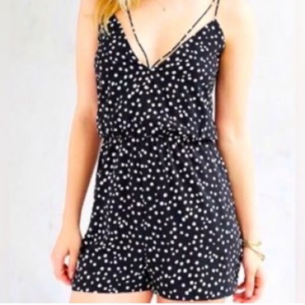 Kimchi Blue Strappy Romper Size M White Polka Dot One Piece Festival Outfit Boho